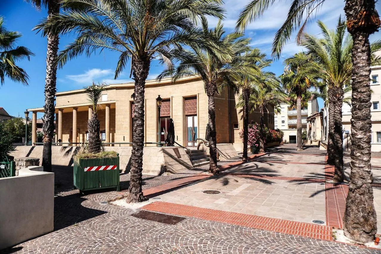 LE GALLI en plein cœur de Sanary 0*, Sanary-sur-Mer France